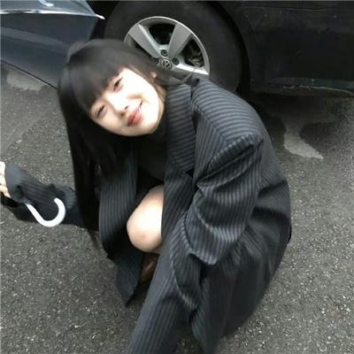 导演之子被曝隐私外泄，前后半年时装周T台画面流出
